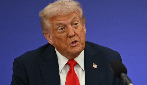 Trump anuncia que designará a movimiento Antifa como «organización terrorista» 