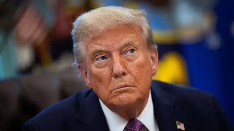 Trump defiende el polémico uso de la fuerza militar de EE.UU. contra grupos de drogas latinoamericanos que designó como "terroristas"