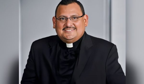 El sacerdote “vandálico” que levanta su voz por la Iglesia nicaragüense