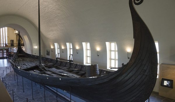 El último viaje de tres barcos vikingos en Noruega