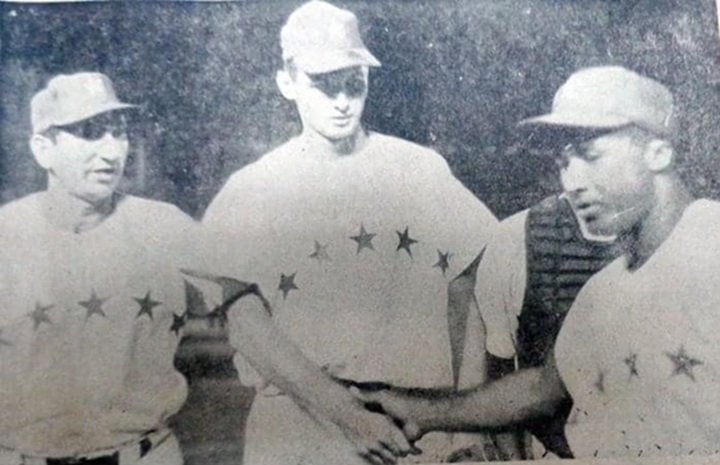 Jugadores del Cinco Estrellas: Wilfredo Calviño, el estadounidense John Billingham y Duncan Campbell. LA PRENSA/ TOMADA DE FACEBOOK