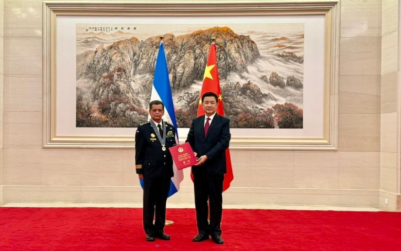 China condecora al consuegro de Daniel Ortega, Francisco Díaz, sancionado por 