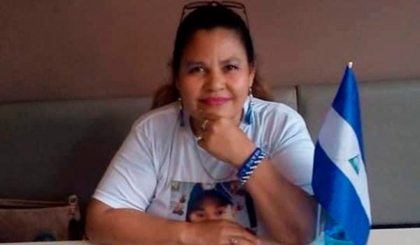 Yádira Córdoba, madre de Abril, en una foto de archivo durante una conferencia de prensa en Nicaragua. Cortesía