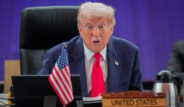 Fiscal de Georgia pide a juez cerrar caso contra Trump por supuesta interferencia electoral