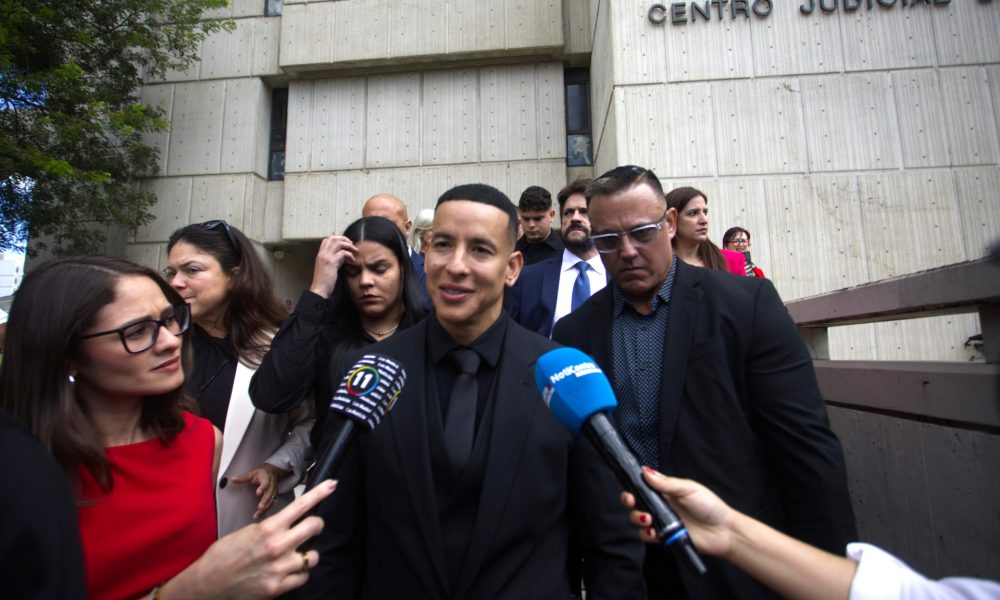 Daddy Yankee con periodistas