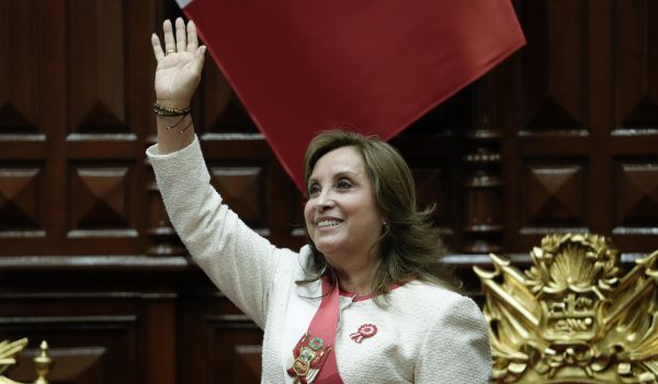 Fotografía de archivo de la presidenta de Perú, Dina Boluarte, en Lima (Perú). EFE/ John Reyes