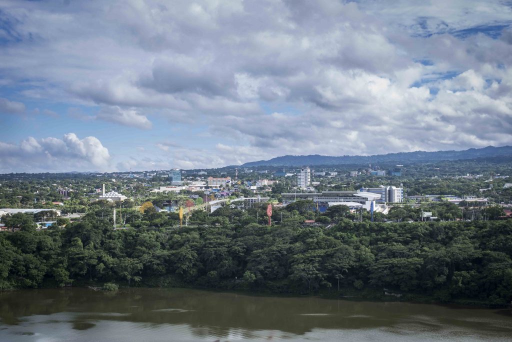 Desde finales del siglo XX, la laguna de Tiscapa es parte del paisaje de Managua, siendo un privilegio contar con una laguna en pleno centro de la capital. LA PRENSA / ÓSCAR NAVARRETE