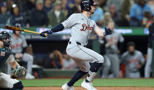 Los Tigres luchan hasta entradas extras, pero superan a los Marineros en Seattle