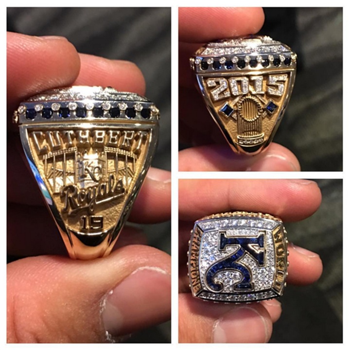 El anillo que obtuvo Cheslor Cuthbert cuando los Royals de Kansas ganaron la Serie Mundial en 2015. LA PRENSA/ TOMADA DE REDES SOCIALES