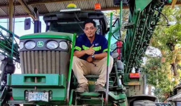 Sujeto en camioneta mata a tiros a chinandegano afuera de su casa