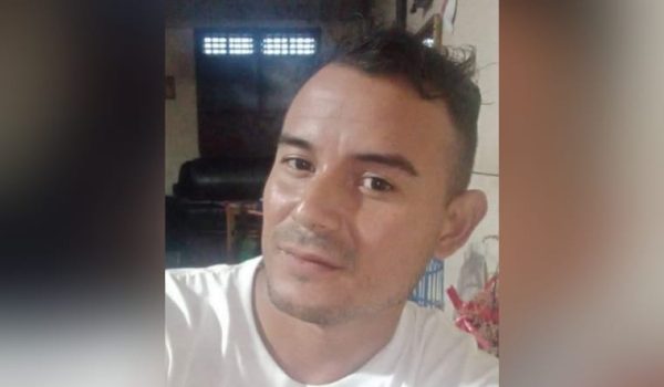 Joven es asesinado de varias puñaladas en Managua