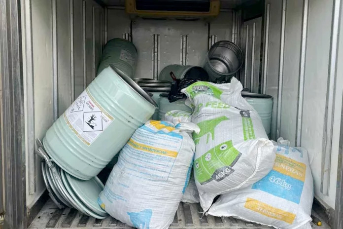 Cargamento de cianuro confiscado a nicaragüense en Costa Rica. Foto: Fuerza Pública de Costa Rica. 