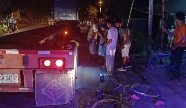 Mujer ciclista fallece debajo de las ruedas de un furgón en Chinandega