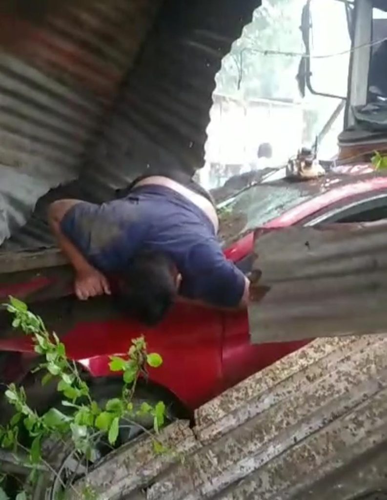 Carlos Hernández sobrevive con lesiones graves en el accidente de Ticuantepe. Fotocaptura de un video cortesía de la víctima.