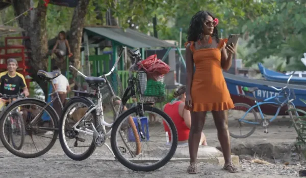 Puerto Viejo, el enclave bilingüe de Costa Rica que ha atraído desde hace siglos a migrantes afrocaribeños y ahora recibe a cientos de estadounidenses