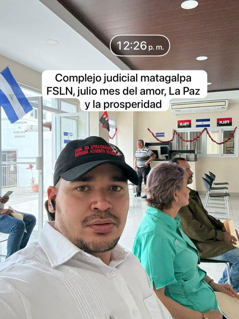 Selfie de Harry Valle replicando el discurso de la dictadura. Foto: Tomada de redes sociales.