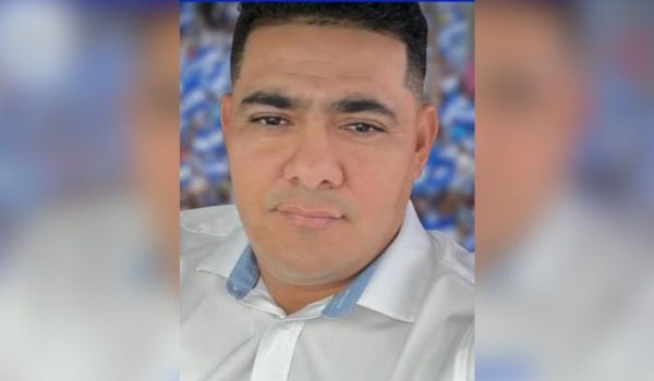 Opositor nicaragüense Carlos Raúl Gómez en riesgo de deportación en Estados Unidos