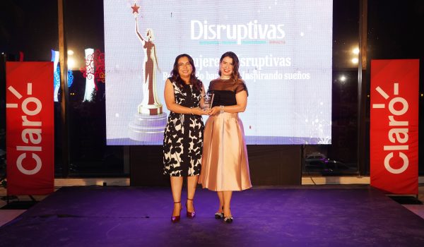 Claro Nicaragua recibe el “Premio a la Disrupción Empresarial”