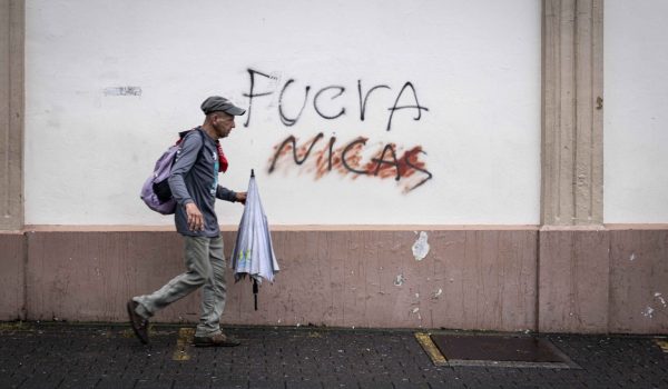 Una pinta en el parque La Merced de San José, Costa Rica, mejor conocido como "el parque de los nicas". LA PRENSA