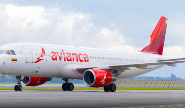 Avión Airbus A320 de la flota de Avianca. Foto: Tomada del sitio web de Avianca.