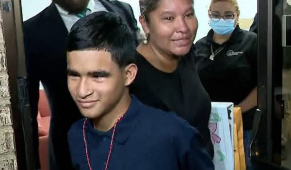 Emmanuel González García, de 15 años, logró salir del centro de menores migrantes. LA PRENSA/CORTESÍA