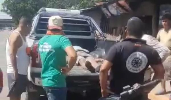 Joven muere prensado entre dos camiones cargados de piedras