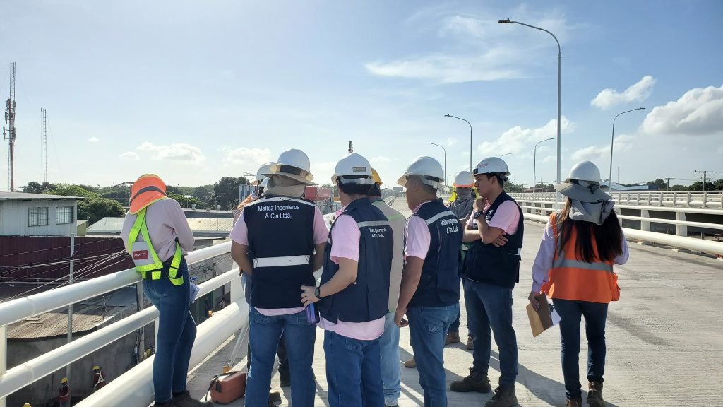 túnel peatonal en Managua