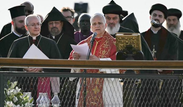 Papa oró en un sitio simbólico por la unidad del cristianismo junto a ortodoxos y protestantes