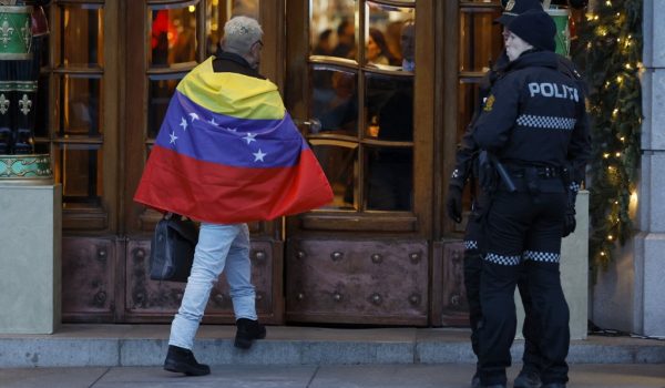 Cancelación de rueda de prensa siembra el misterio sobre la participación de Machado en la ceremonia de entrega del Nobel