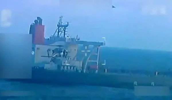 Las tropas de EE.UU. abordaron un petrolero en aguas cercanas a Venezuela, según Washington.