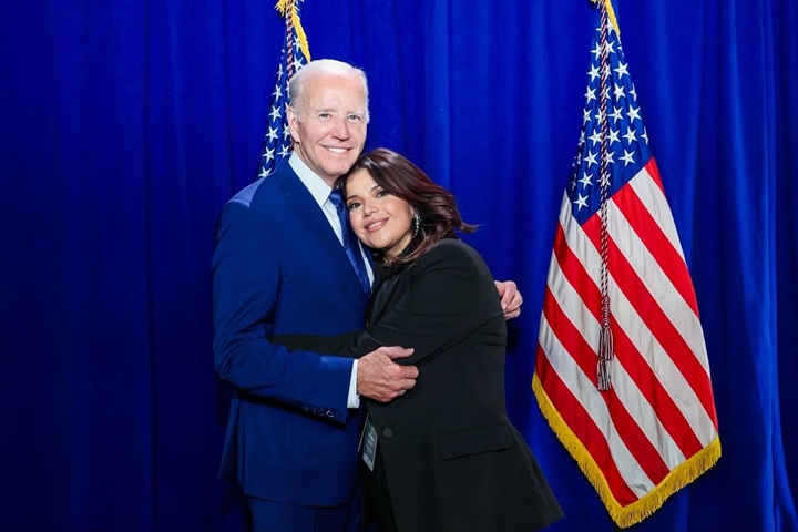 Con Joe Biden, cuando este último era presidente de Estados Unidos. LA PRENSA/ TOMADA DE REDES SOCIALES