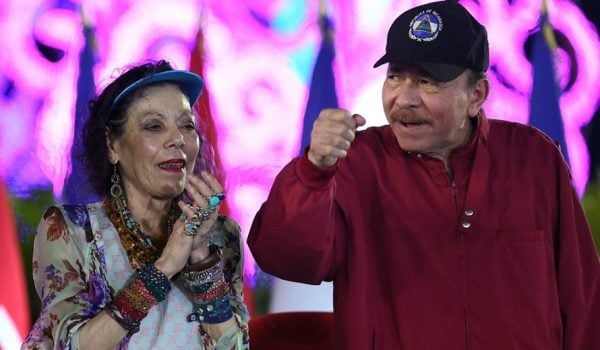 Los dictadores de Nicaragua, Daniel Ortega y Rosario Murillo en una imagen de archivo. Foto: AFP