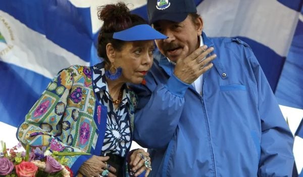 Los abusos de los dictadores Rosario Murillo y Daniel Ortega motivaron la imposición de un nuevo arancel