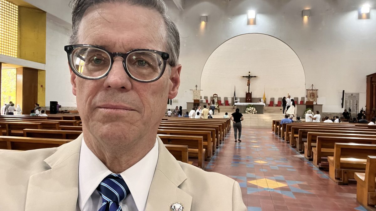 Kevin O'Reilly en la catedral de Managua. Foto: X/@USAmbNicaragua