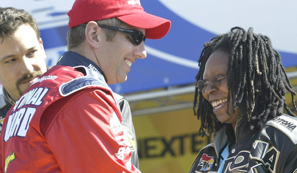 Fotografía de archivo del expiloto de NASCAR Greg Biffle. EFE/ Michael Allen