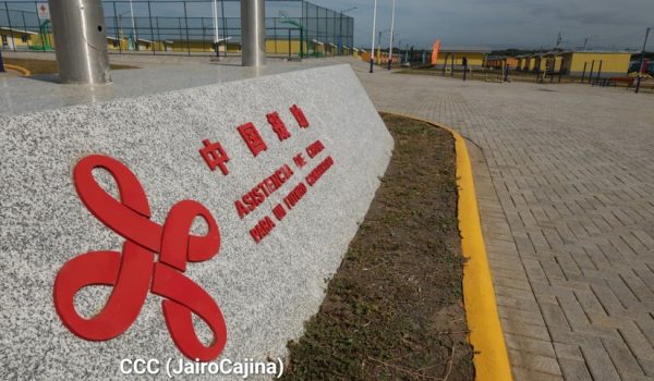China entrega 515 viviendas de interés social y promete construir 10 mil en los próximos años