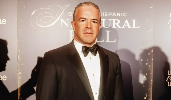 Raúl Rocha, presidente de Miss Universo, atraviesa uno de los momentos más polémicos de su gestión, en medio de una investigación que ha puesto al certamen bajo el escrutinio público. | Fuente: Instagram: @raulrocha777