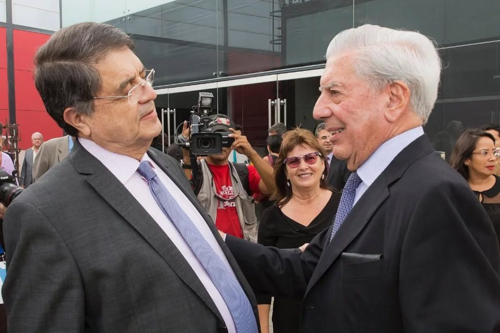 Sergio Ramírez y el Premio Nobel, Mario Vargas Llosa. Foto: Facebook/Escritor Sergio Ramírez