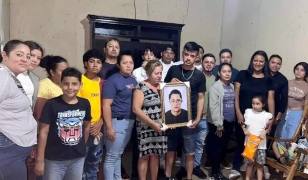 Repatrian cenizas de nicaragüense que murió en riña en España y abogado de sospechoso del crimen pide su libertad