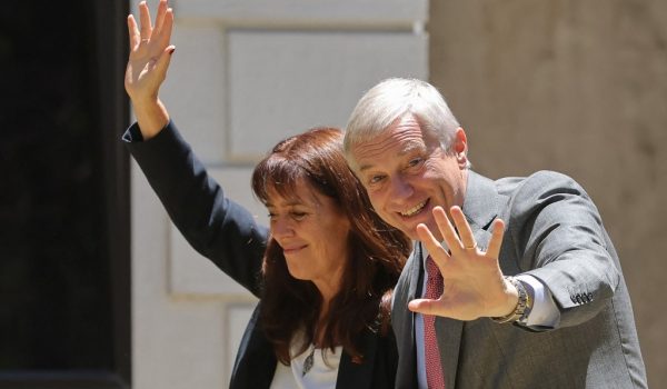 Kast llama a Maduro «narcodictador»