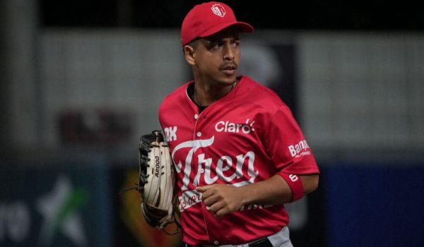 Las rachas de hits que busca tumbar pelotero cubano en la Liga Profesional