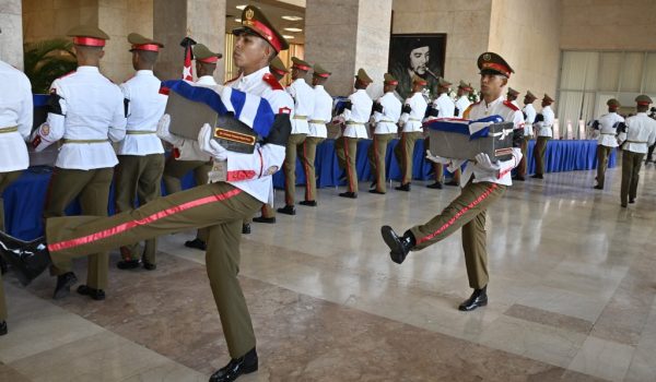 Cuba rinde homenaje a militares caídos en el operativo de EE.UU. en Venezuela