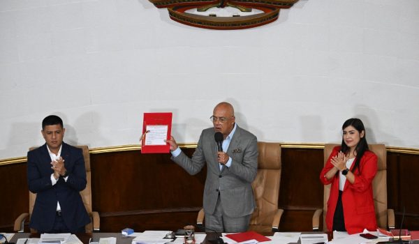 Venezuela aprueba la reforma petrolera que quería EE.UU. para atraer inversión privada