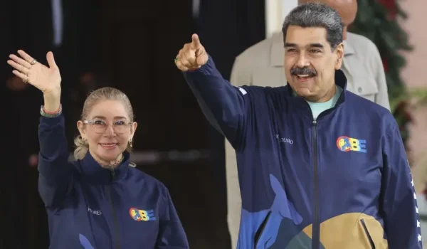 De qué acusa EE.UU. a Nicolás Maduro y a su esposa, Cilia Flores