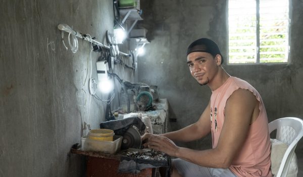 El abandono escolar se triplica en los jóvenes con menos ingresos, según la UNESCO