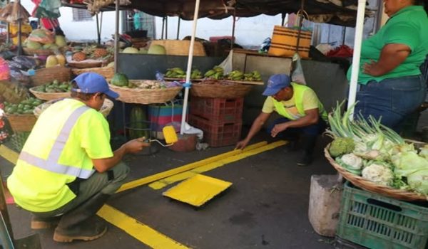 Pintura fresca, problema viejo: el desorden que no se va del mercado de Chinandega
