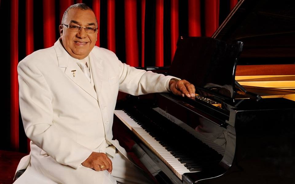 El cantante Alci Acosta tiene 60 años de trayectoria musical. Alci Acosta/Facebook