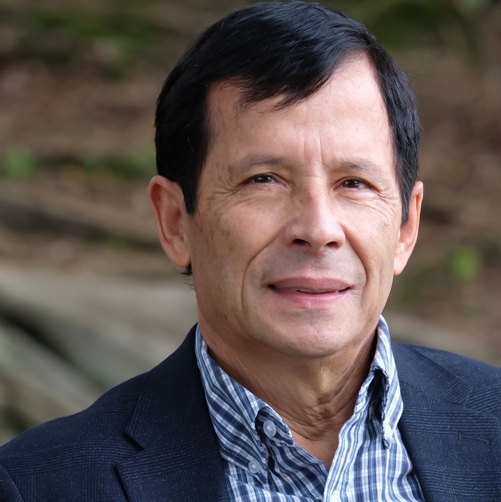 Edgar Fonseca cumplió 50 años de ejercicio periodístico en noviembre de 2025. LA PRENSA/ CORTESÍA
