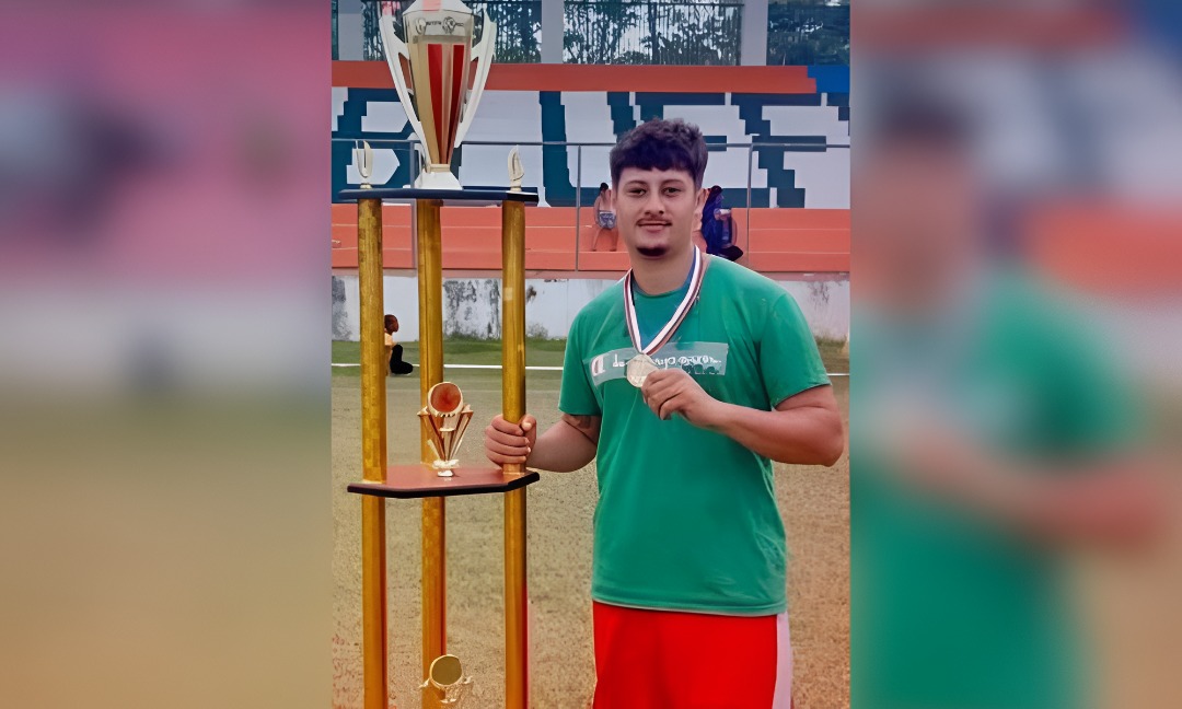 Marcos Daniel García Mendoza, de 24 años, muere tras recibir una descarga eléctrica mientras trabajaba. Foto: El Diario Nacional/Facebook.