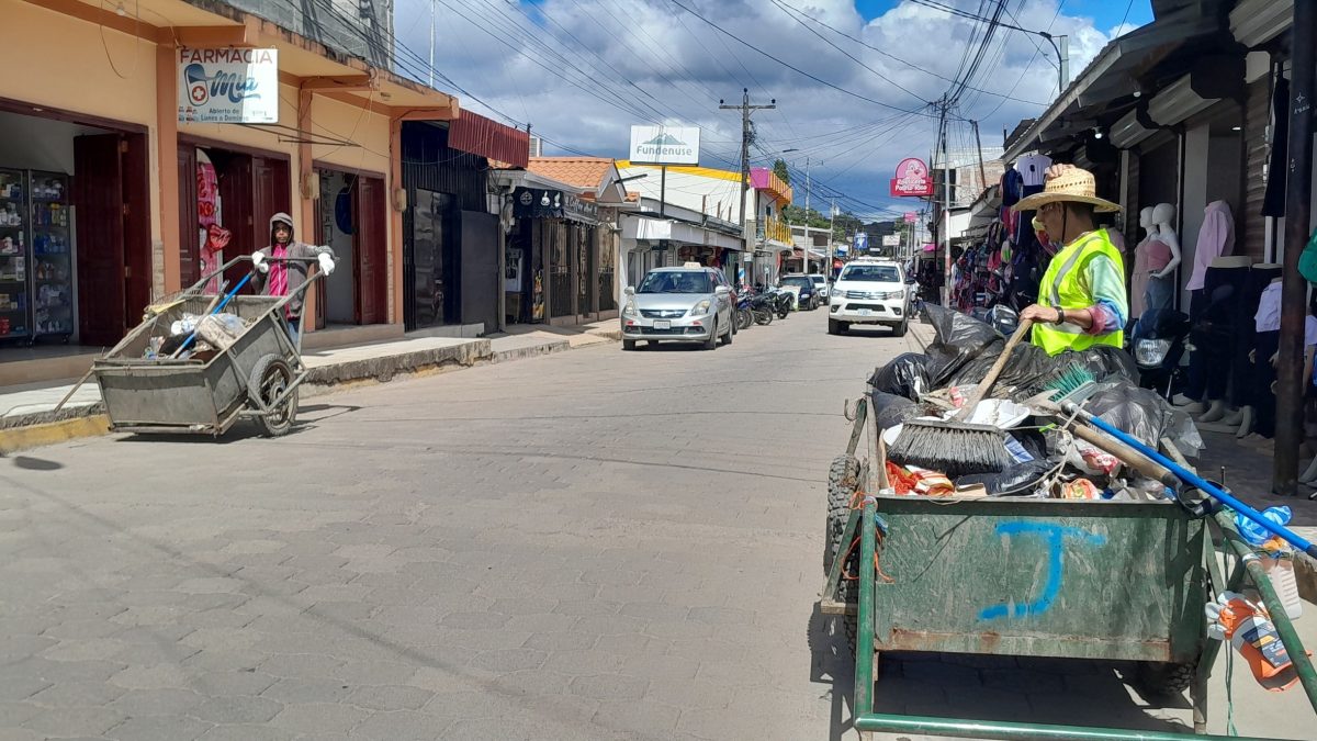 Alcaldía de Condega prohíbe ubicar en las calles desechos peligrosos de laboratorios y clínicas. Foto: Tomada de la Alcaldía de Condega.